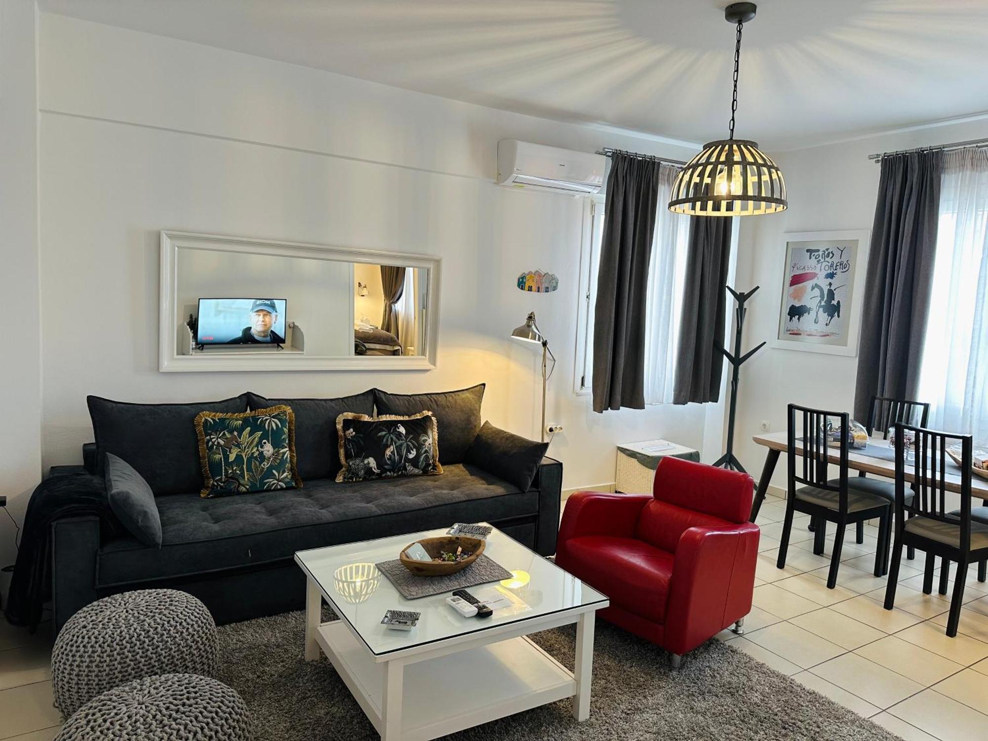 Gianna'S Apartment Central Aigio Cozy And Shining Экстерьер фото